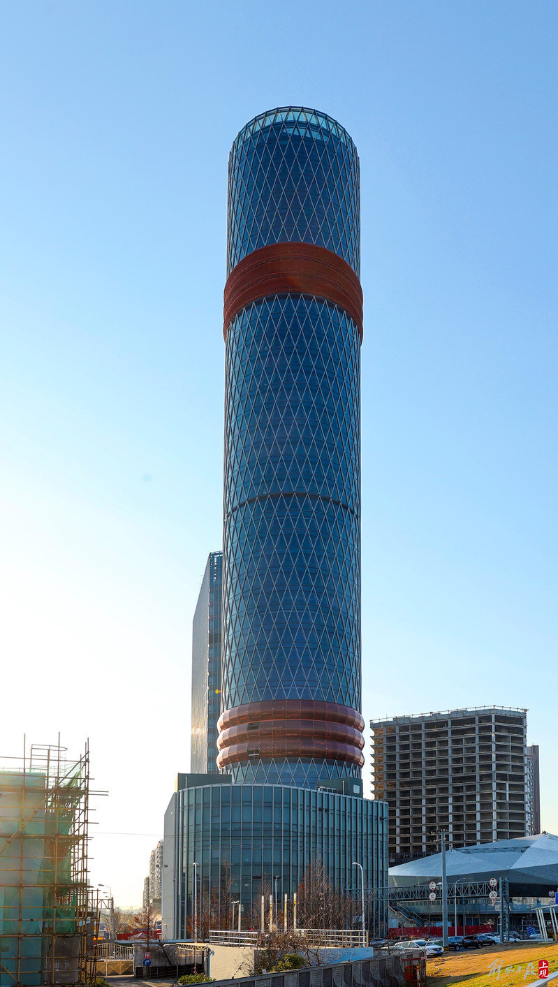 宝山滨江再添新地标黄浦江与长江交汇口矗立起定海神针