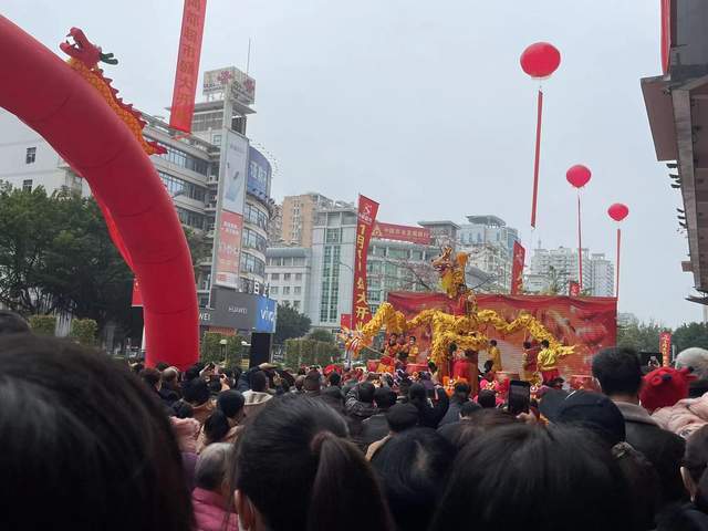 超市开业舞台图片