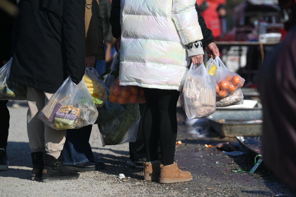 通州永乐店大集年味浓市民提前逛大集置办年货