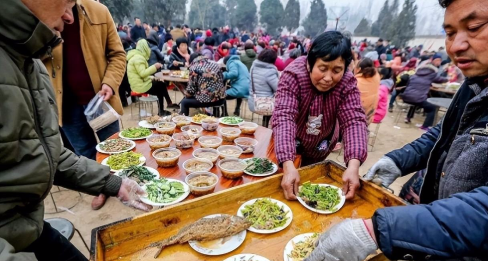 陕西农村流水席:300块钱的乡村美食,看到你嘴馋了吗?