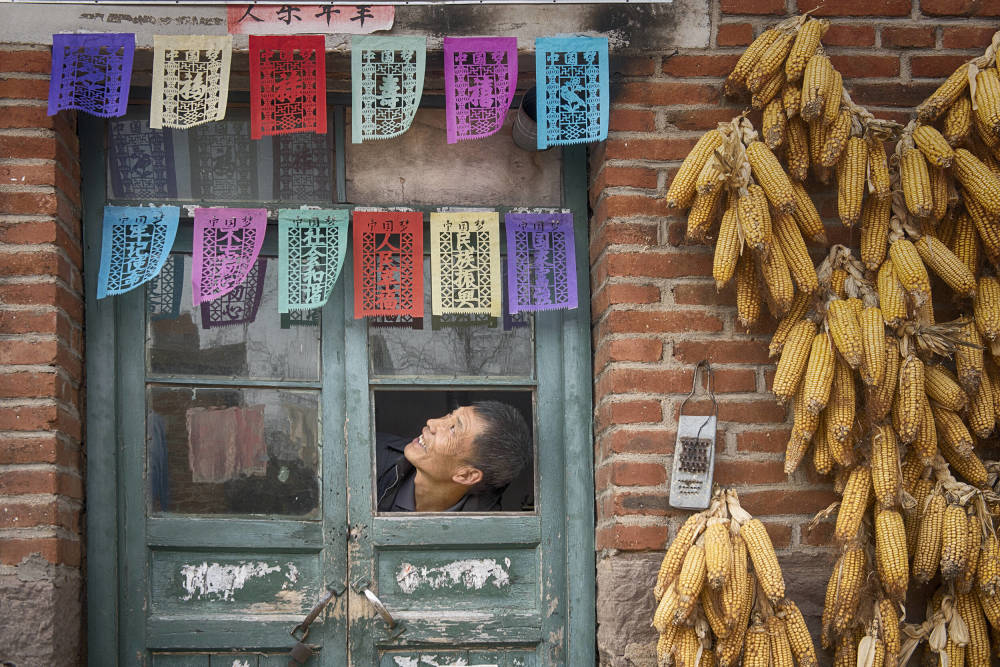 日照“过门笺”：一剪一刻展技艺 门楣溢彩年味浓_腾讯新闻