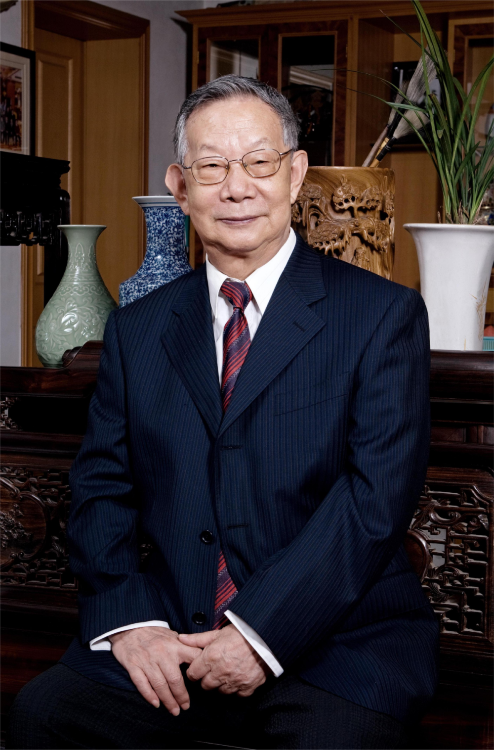 刘文选先生以100岁的高龄驾鹤西去,刘老的家人,弟子以及宁波文艺界