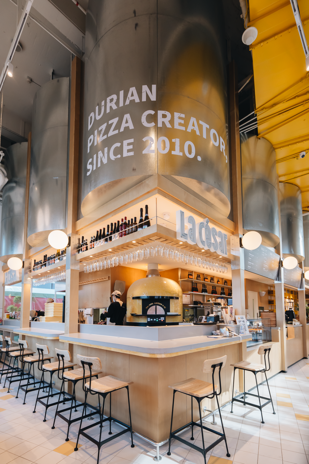 单城门店破百,首创榴莲披萨的乐凯撒又在酝酿什么新王牌?