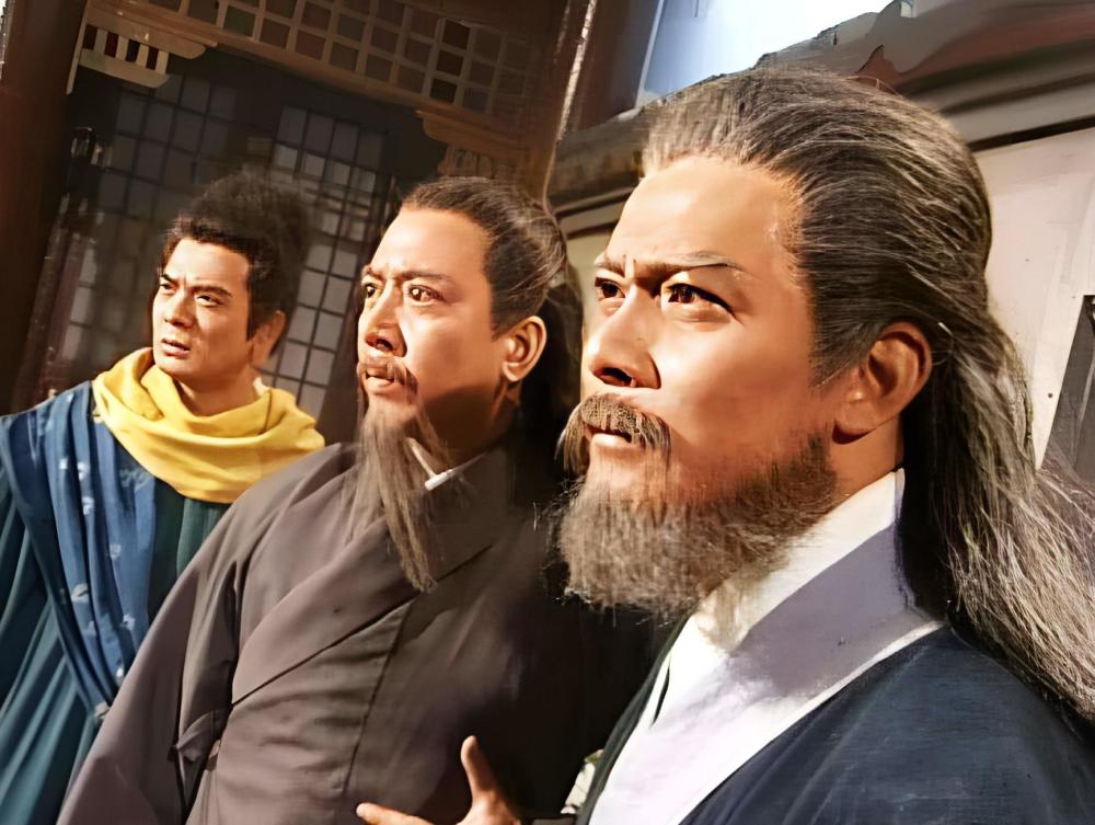 天龙四绝谁最强?萧远山:将我和萧峰的名字连起来读_腾讯新闻