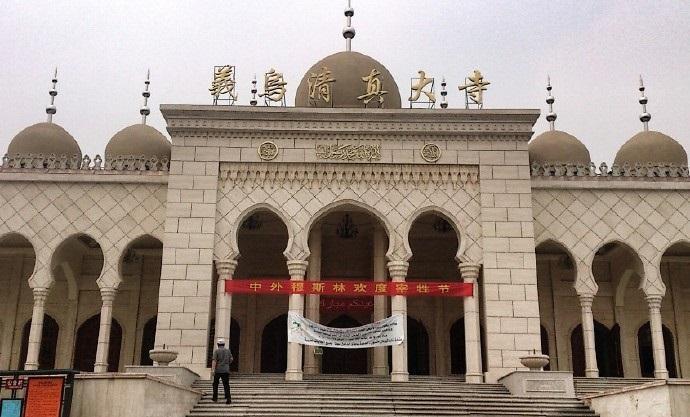 马蜂窝@义乌清真大寺2000年前后,为了满足第一批外来穆斯林,数百名