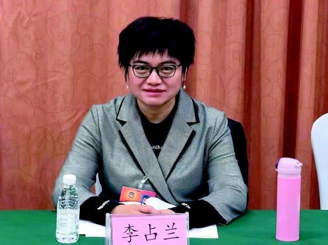 新能源从业者李占兰:以奋发向上的精神抢占市场先机晨报讯(半岛晨报