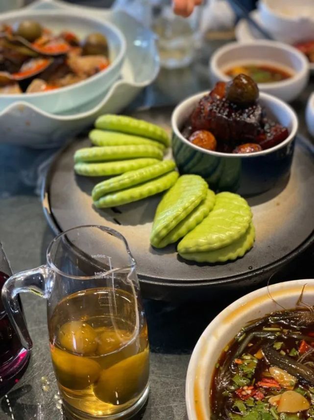 杭城年夜饭最新预订指南！各家饭店会确认、调整此前预订情况，这几天可以打电话再去问问_腾讯新闻