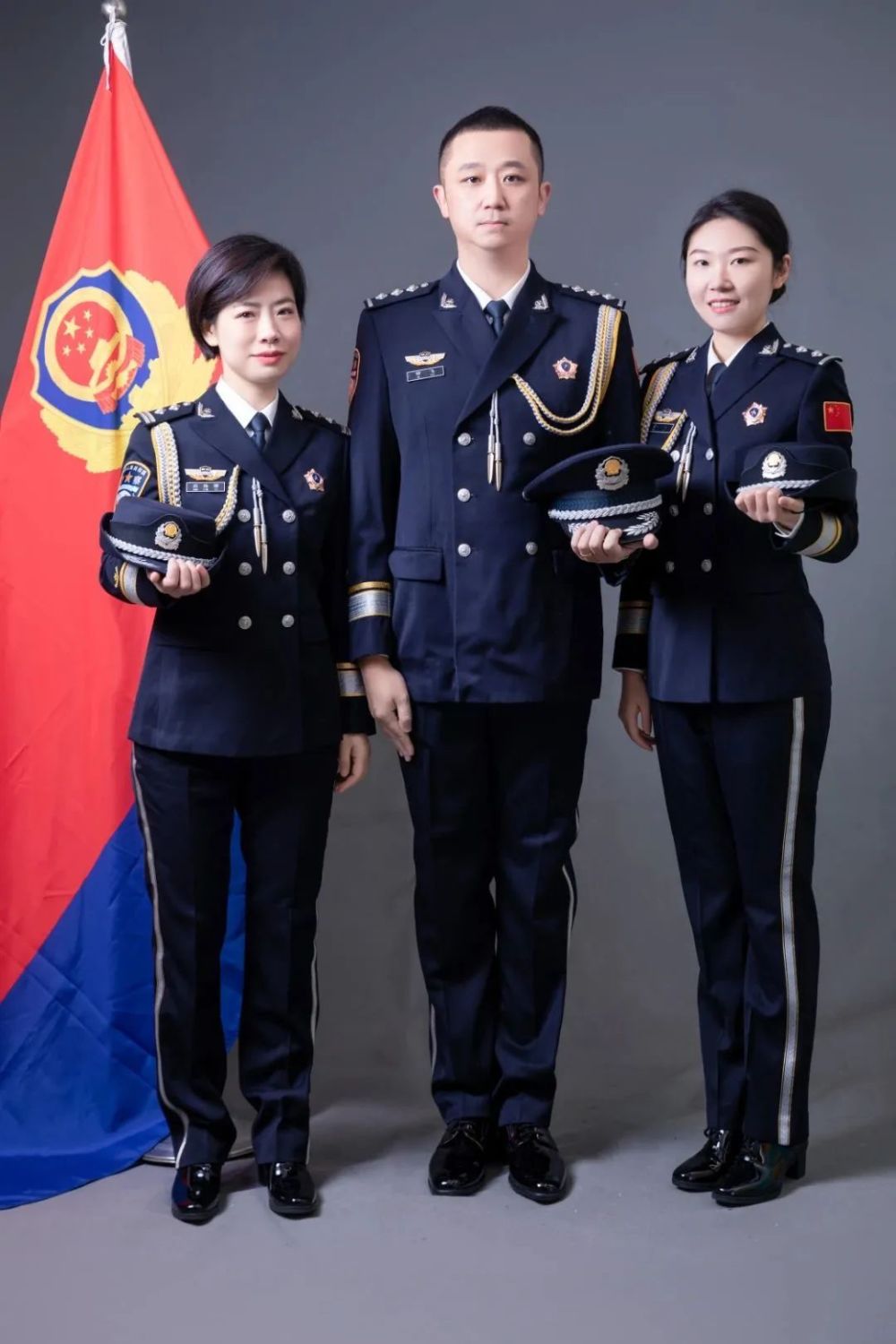 你好警察节当警礼服遇上警察节