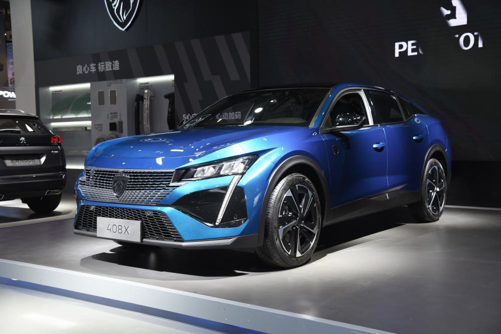 展车与最终量产车可能有一定差异东风标致408x海南车展正式亮相