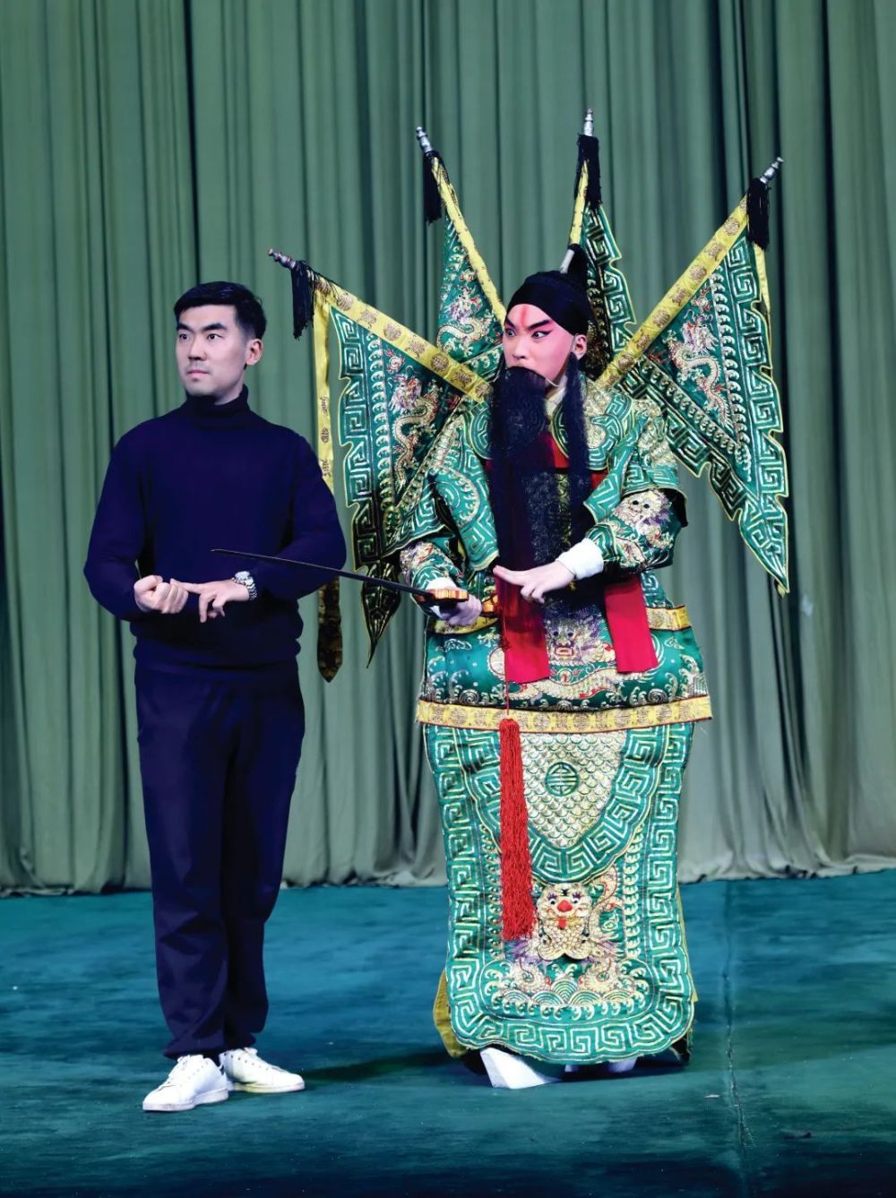 听京剧行家杜鹏讲述二月刊封面拍摄里的传统匠心