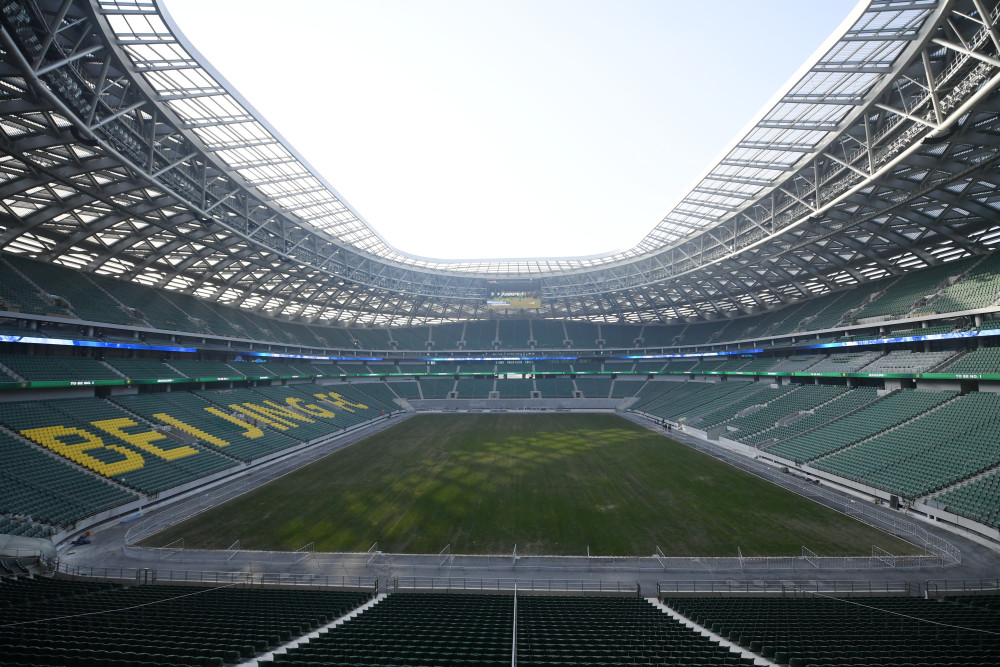 新华全媒北京首座国际标准专业足球场新工体落成