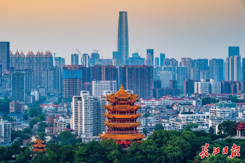 市人大代表武昌区委书记余松集聚新兴动能1800年武昌古城焕然新生