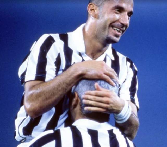 意大利足球名宿维亚利因病去世,资深球迷肯定还能记起当年这位光头