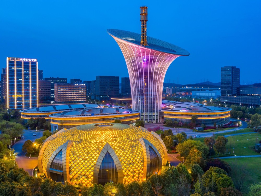 多位代表点赞"光谷企业家日":企业家精神将更加绽放光彩