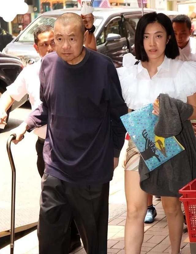 港媒曝劉鑾雄呂麗君籤的商業合同細節男方4000萬買女方頂層豪宅