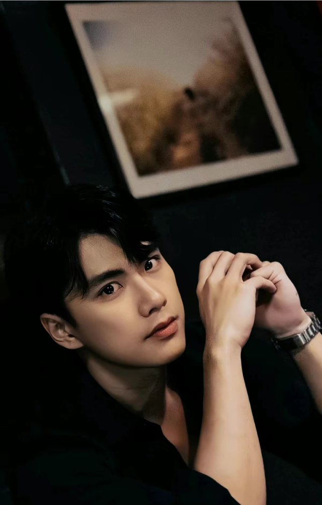 泰剧《两小无拆》陈炳林道歉,承认校园霸凌,初中戏弄同学被约谈