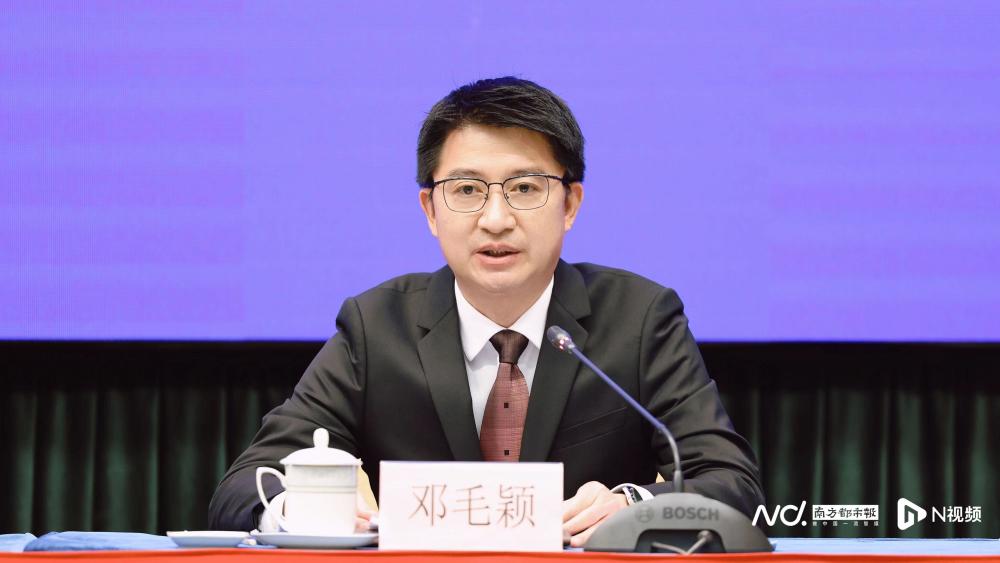 专访广州市规资局局长邓毛颖:让土地跟着项目走,枢纽再升级_腾讯新闻