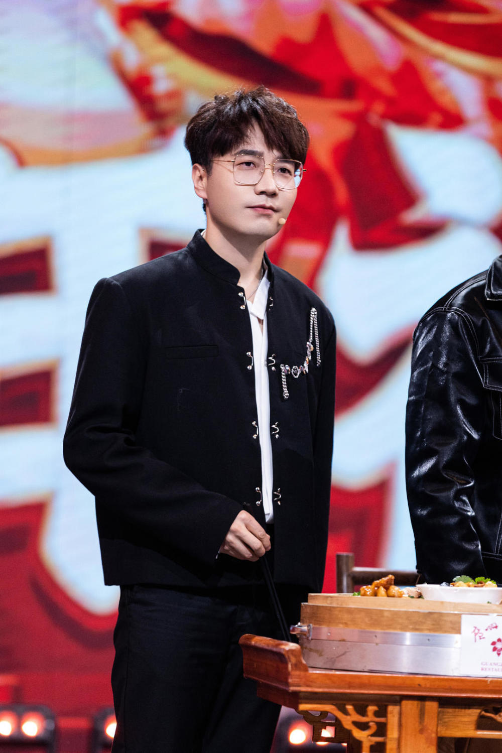 王铮亮苏醒张远活力开场:《小芒年礼节》传递中式温情_腾讯新闻