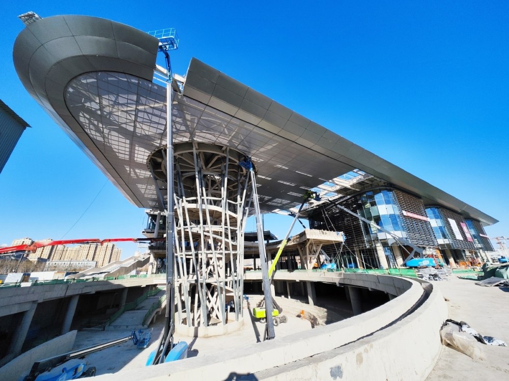 东夏园综合交通枢纽外立面亮相 点睛之笔街角"灯笼"初露真容