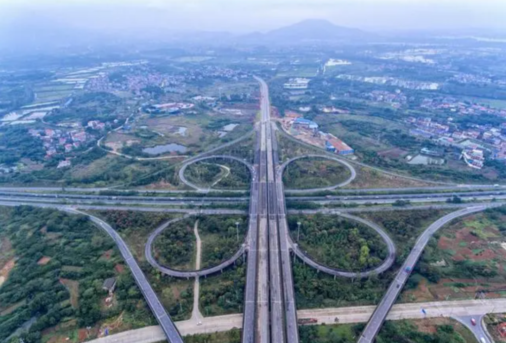 黄黄高速公路图片