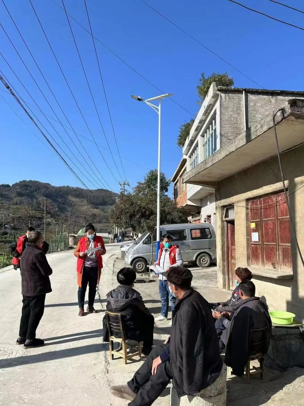 织金县茶店乡:发放防疫"健康包" 为特殊群体撑起 "保护伞"_腾讯新闻