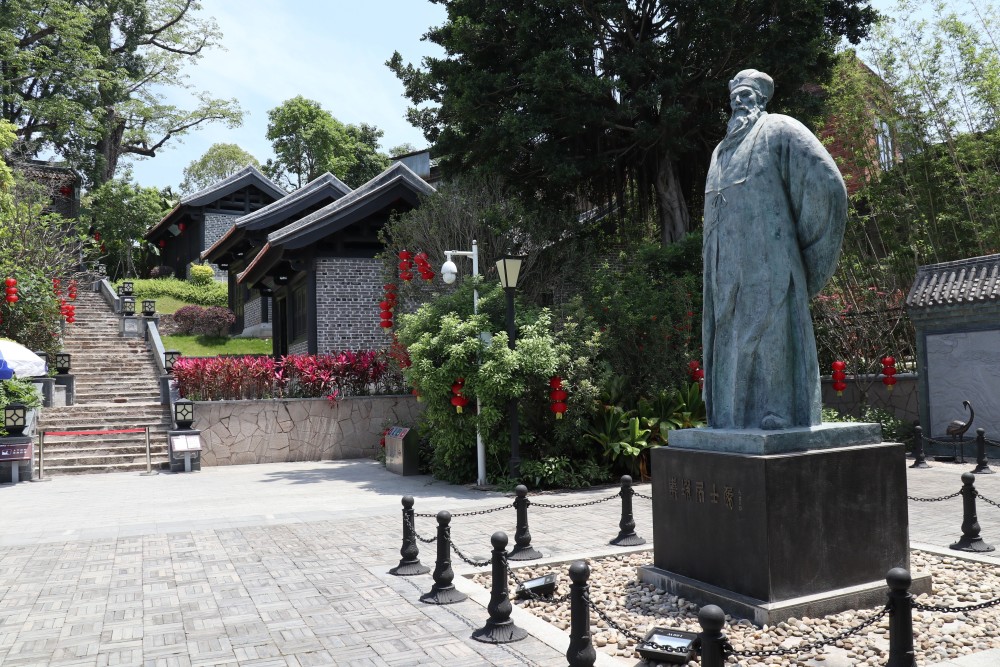 惠州西湖游客方言集合版《明月几时有》为他庆生