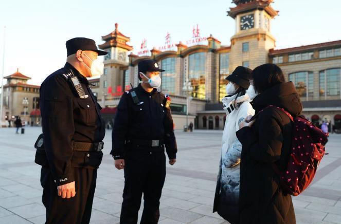 2023年春运北京警方日均投入警力3000余人次近一个月已查获违法人员35人aircourse爱课英语自然拼读怎么样2023已更新(哔哩哔哩/新华网)