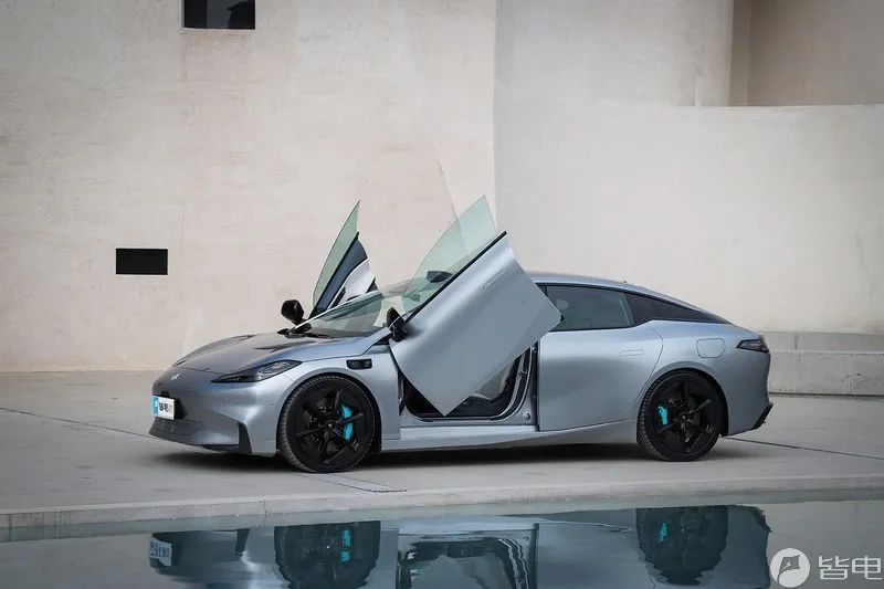 hypergt实拍旋翼门4s破百剑指model3