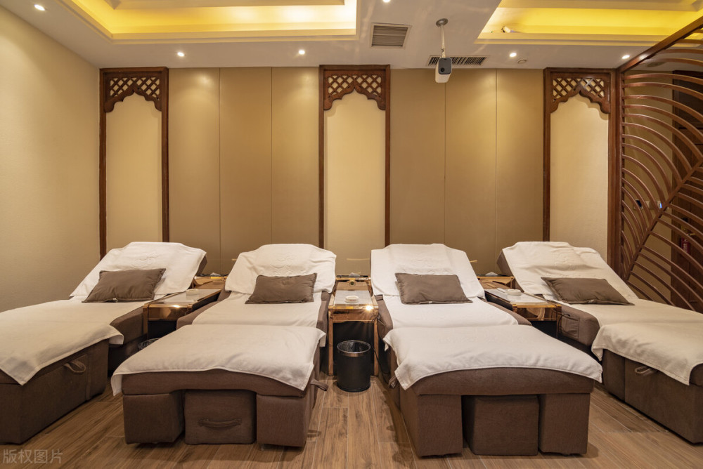 所以我说,按摩保健行业不仅仅是一种对健康的投资消费,更多的还是一种