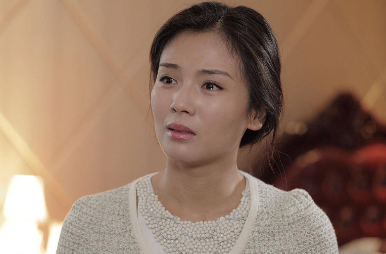 想不到2023年一开始男靳东女刘涛就给影视圈许多演员敲了警钟