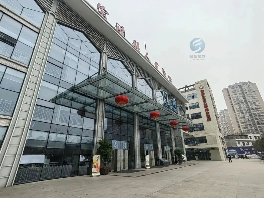 启用第二住院部,增加床位,采购仪器……富顺这所医院全力保障新冠患者