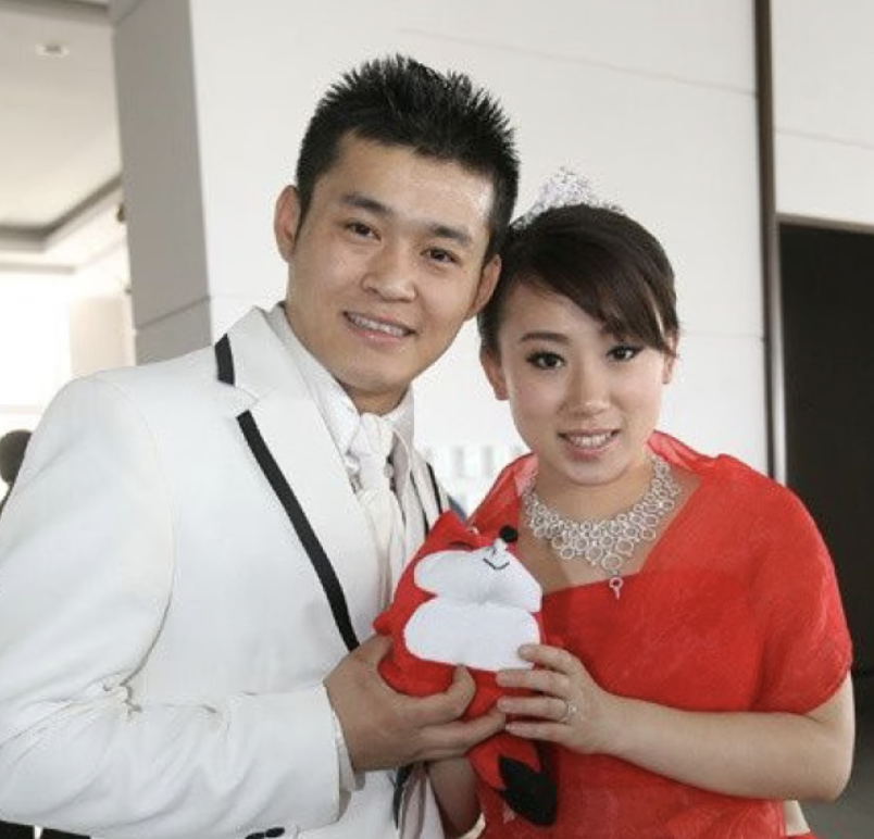 35岁丫蛋生三胎两任老公都是赵本山爱徒师父替她推掉1亿合同