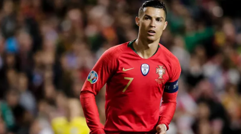 欧冠之王!葡萄牙球王!c罗的"封王"成就_腾讯新闻