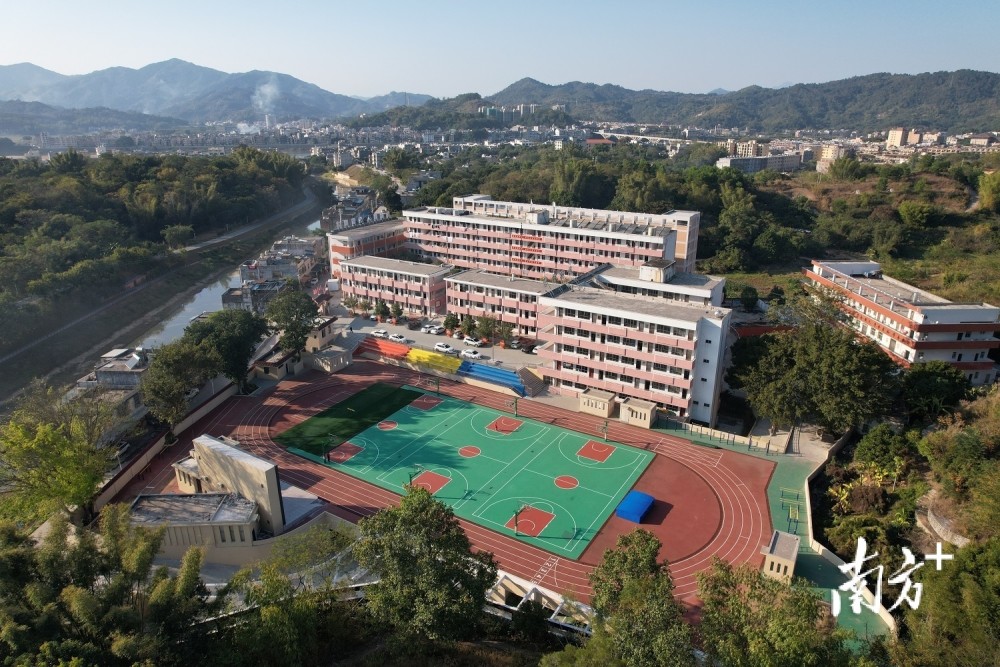 丰顺县留隍镇以乡贤模式绘就乡村振兴同心圆