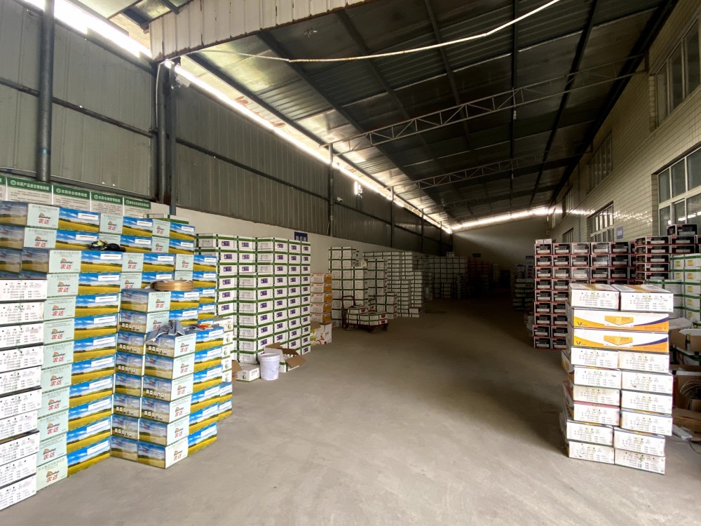 (新春走基层·图文互动)"农资进仓库,我们就安心了"——湖南浏阳冬储