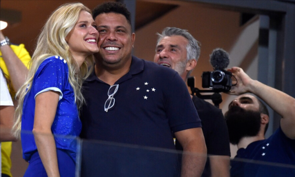 罗纳尔多在过去已经有过3段婚姻,虽然与前任没有白头到老,但是与前妻