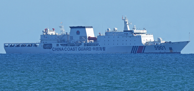 中方最大海警船现身南海南端,九段线以内水域,不容别国拿来谈判
