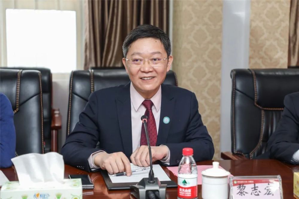 中南大学副校长,湘雅二医院院长黎志宏对湖南省中医药管理局高度重视