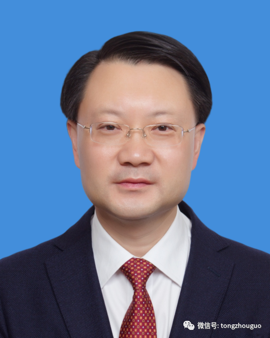 美女副局长出轨副市长,刚刚,副市长被免职!