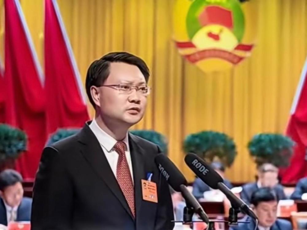 与戴某存在生活作风问题淮安市副市长韦峰被免职