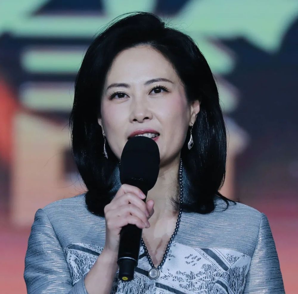 张玮不论我们在城市还是乡村,也不论我们在哪个行业,都不要小看自己能