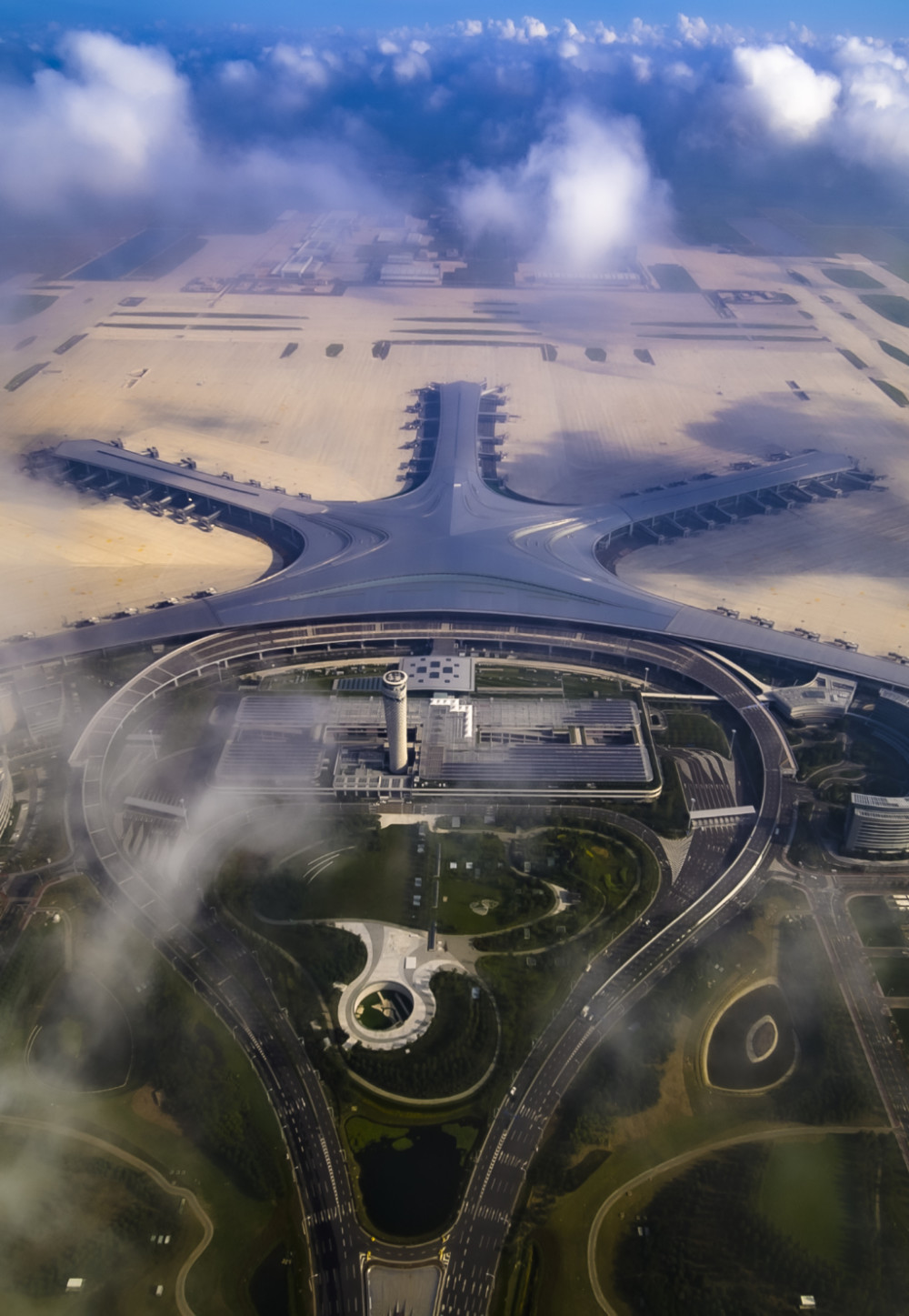 再获殊荣青岛胶东国际机场航站楼喜提鲁班奖