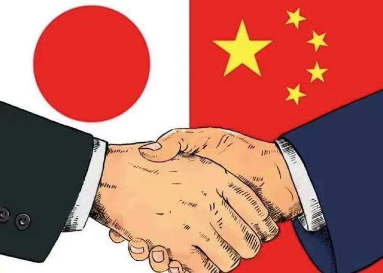 中,该院日本研究中心主任胡令远发表了《中日关系2022:难局与纾困》一