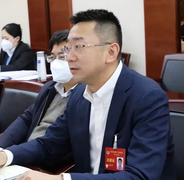 热点建言｜刘振宇委员：建设中药材专业市场 让“药王”故里名副其实_腾讯新闻
