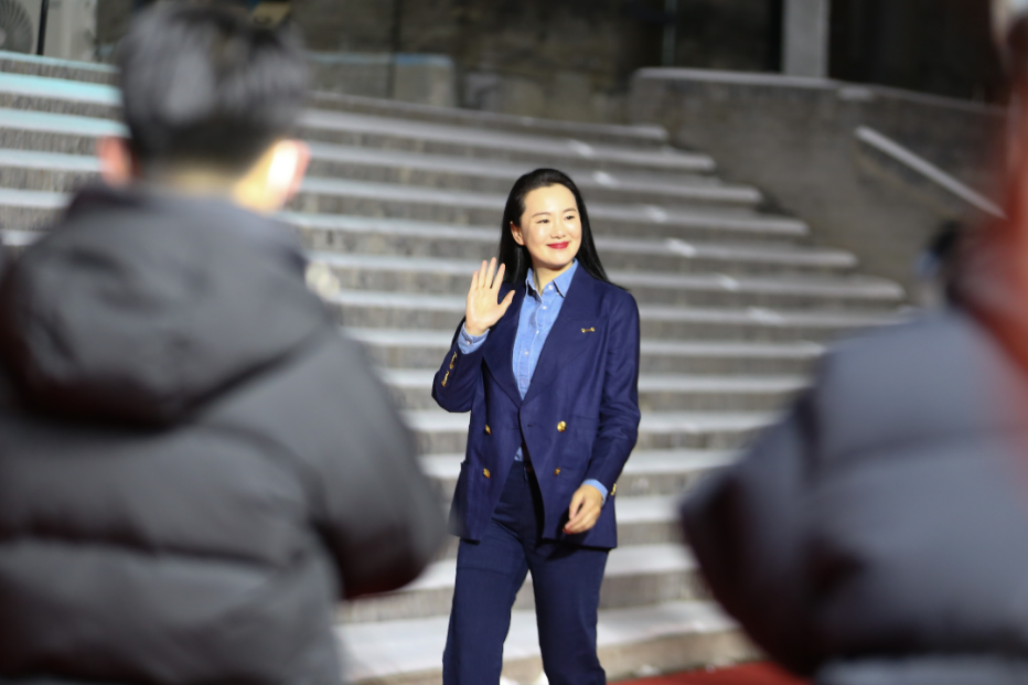 中国日报记者 武晓慧 摄1月14日晚,意大利导演安德烈·卡瓦祖缇(中)