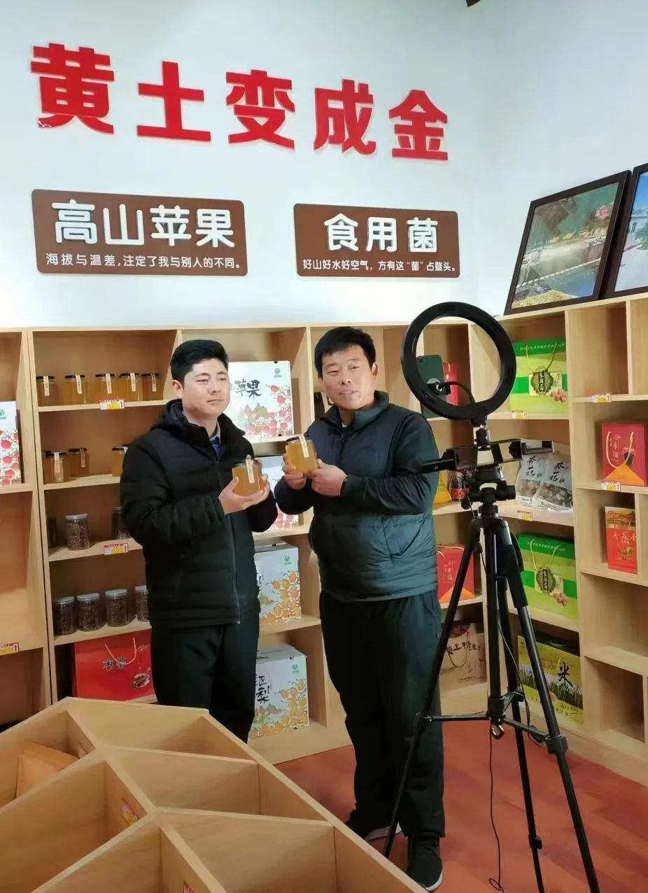 跑好"接力赛" 交出新答卷——河北阜平振兴路上新春图景_腾讯新闻