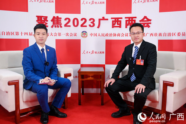 人民网专访广西人大代表,田林县县长韦建明