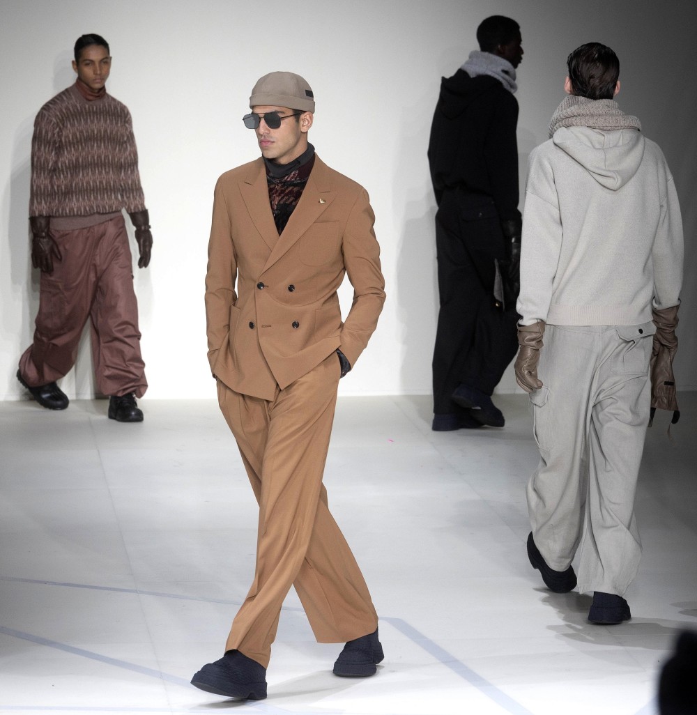 米兰男装周——安普里奥·阿玛尼品牌时装秀(2)_腾讯新闻