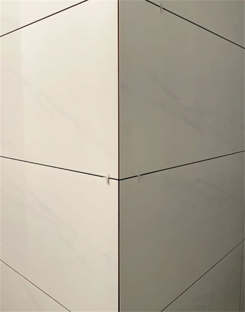 ⑤瓷砖做海棠角厨房吊柜上加同色系封板,不留缝隙,减少油污灰尘附着