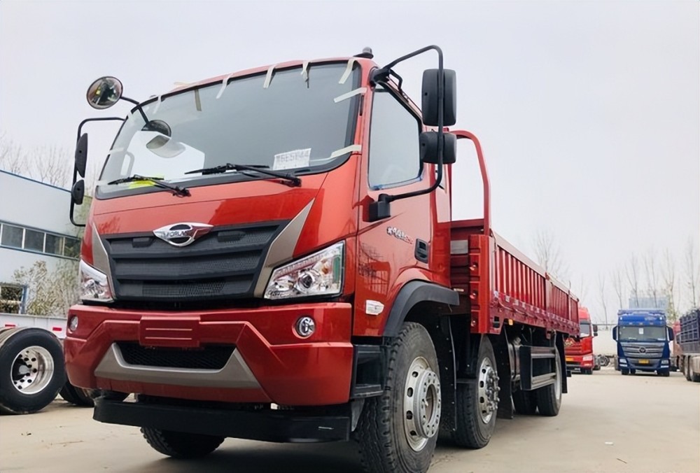 而在这其中,北汽福田旗下的时代汽车,它的一款时代领航es5车型就表现